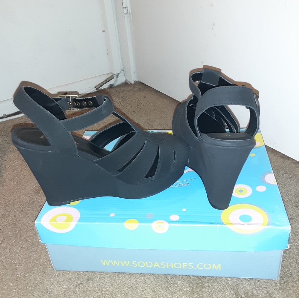 Wedges - Picture 4 of 4
